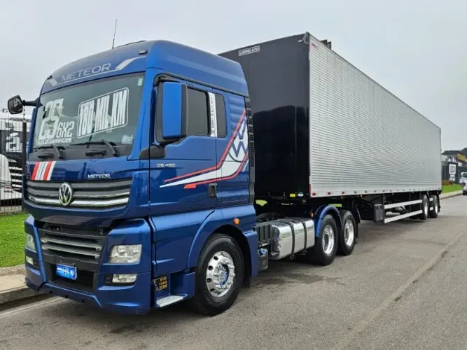 Vw Meteor 28.480 6X2 Ano 25 180 MIL KM Teto Alto + Baú 2 Eixos Librelato Ano 27 Sem Pneus