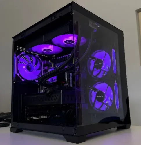 Pc Gamer XEON 16GB Ram DDR4 Ssd NVME 500GB RX 580 8GB - Loja física