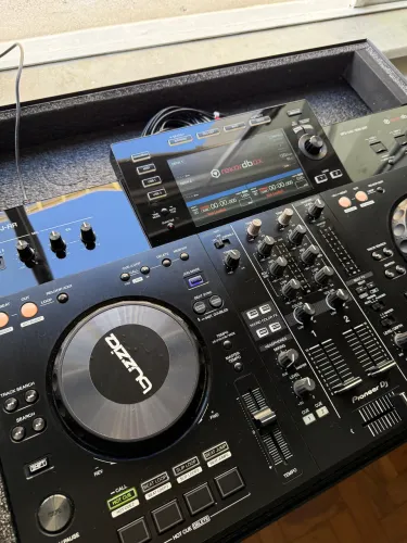 XDJ RR (Com Case)