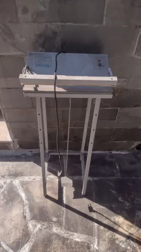 Seladora de plástico com pedal