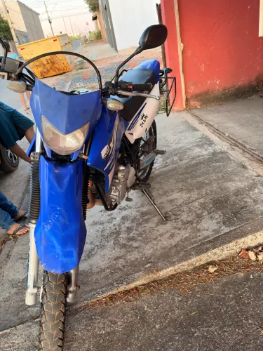 Vende-se Lander 250