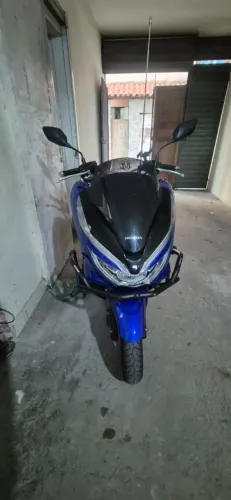 ?Moto de mulher, usada somente no dia a dia para trabalho. Muito bem conservada.?