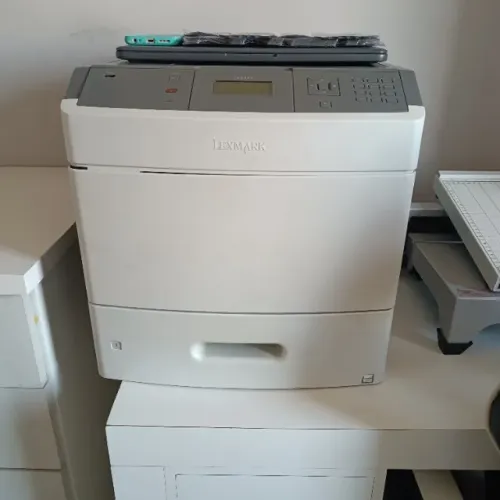 Impressora Lexmark T654dn monocromática a laser
