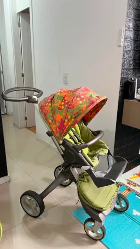 Carrinho de bebê Stokke importado