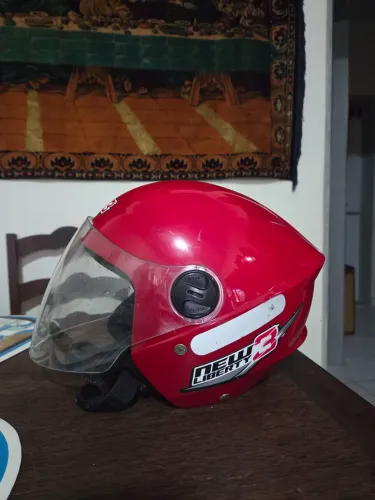 Capacete de moto tamanho 60