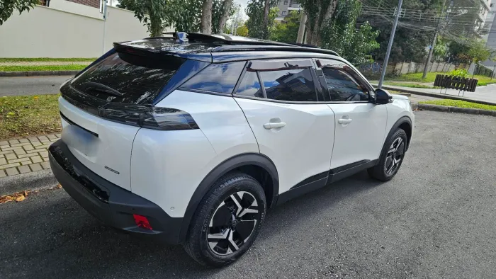 Peugeot 2008 GT 1.0 Turbo Flex 5P Aut. 2025