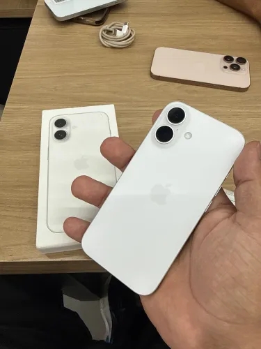 iPhone 16 128gb Branco 92%