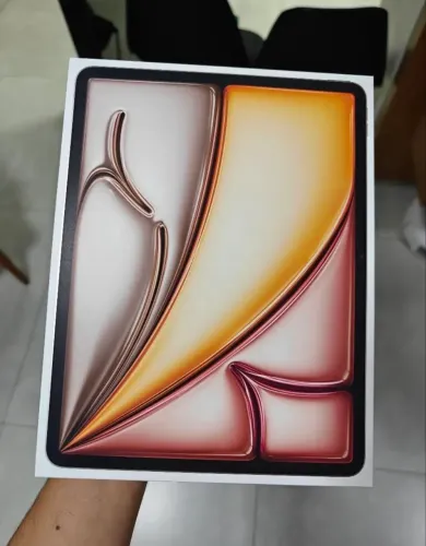 IPAD AIR M3 - 127 GB- 13 POLEGADAS- NOVO STELAR
