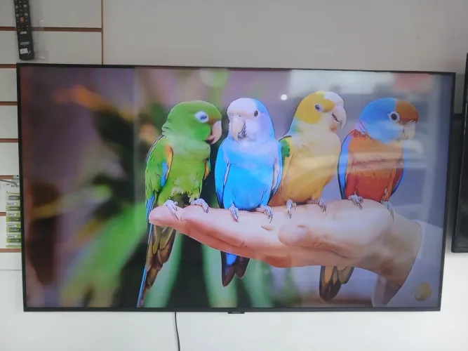Smart TV Samsung 50 polegadas borda infinita