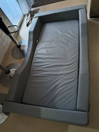 Cama Montessori de espuma com colchão