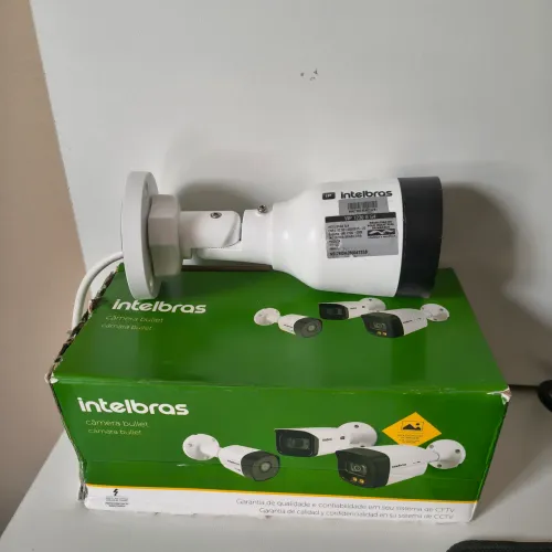 Câmera intelbras IP vip 1230b