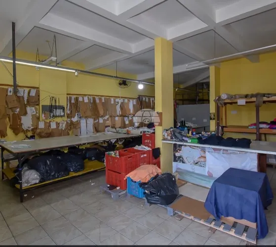 Alugo salão comercial/industrial