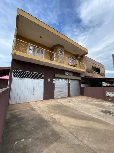Sobrado com 4 dormitórios para alugar, 290 m² por R$ 3.590/mês - Jardim Imagawa - Londrina