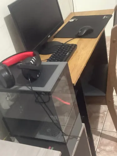 Pc gamer com mesa