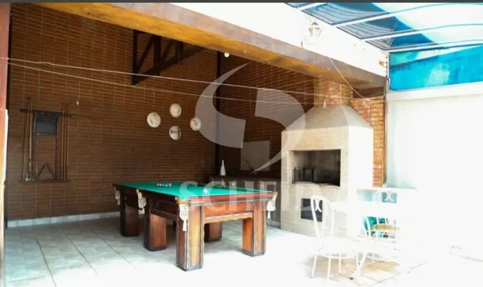 Casa com 3 dormitórios para venda na Vila Mascote. 6 vagas de garagem