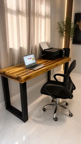 Mesa de 1.50mx70 cm pronta pés