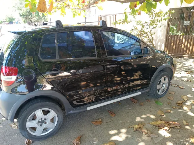 Volkswagen Crossfox 1.6 MI Total Flex 8V 5P 2009
