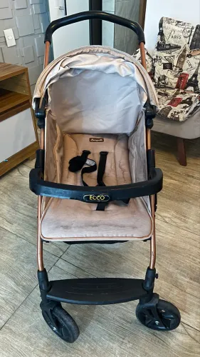 Carrinho de Bebê Burigotto Ecco - Conservado