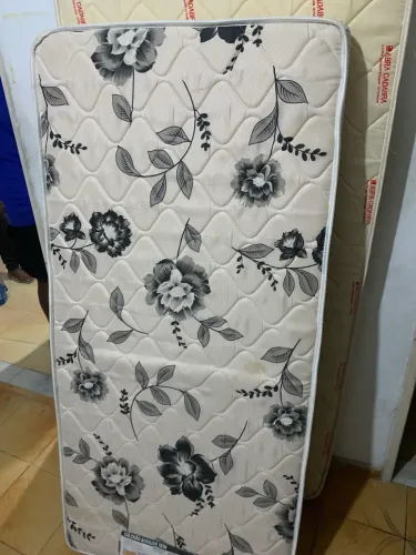 Vendo bicama de solteiro