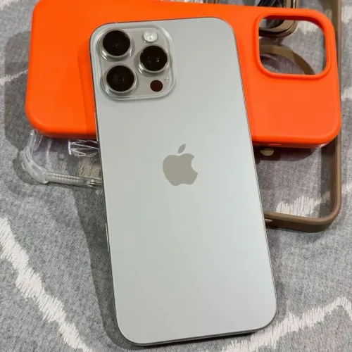 iPhone 16 Pro Max 256GB Bateria 90%