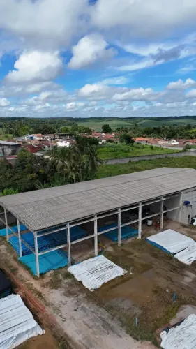 ÁREA COM GALPÃO ÀS MARGENS DA BR-101 OPORTUNIDADE PARA GRANDE OPERAÇÃO