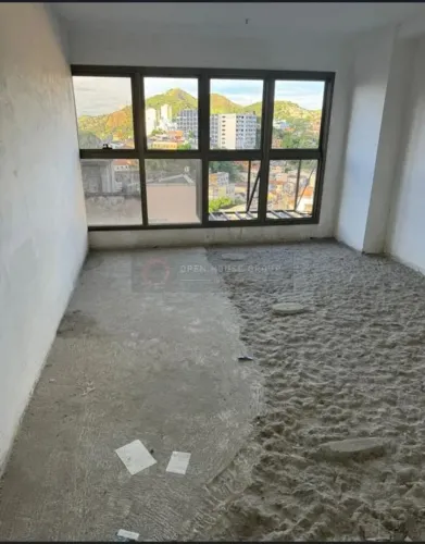 Open House vende Sala comercial no centro, próximo ao plaza!