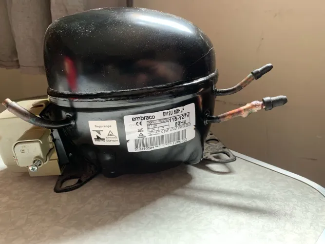 MOTOR COMPRESSOR EMBRACO - EM2U 60HLP - 127V