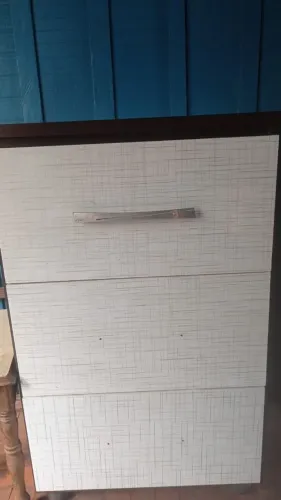Cômoda 3 gavetas