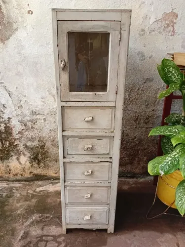 Armário antigo para restauro