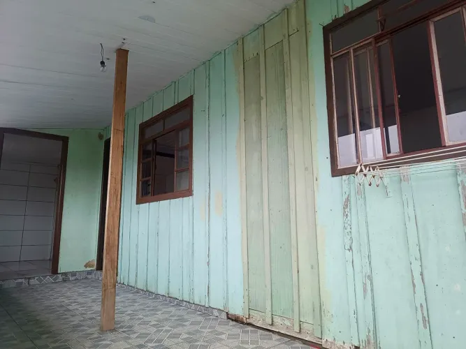 Alugo casa em Piraquara