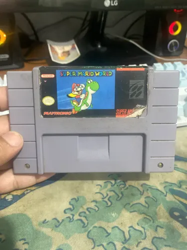 Super Mario World Original e salvando