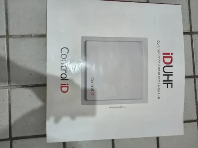 Antena control ID UHF
