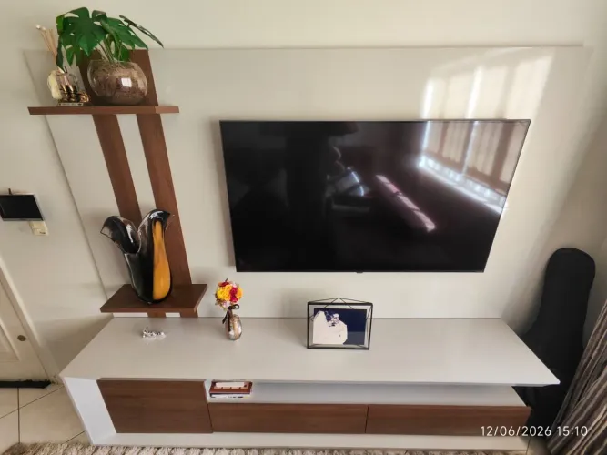 Painel de TV + home
