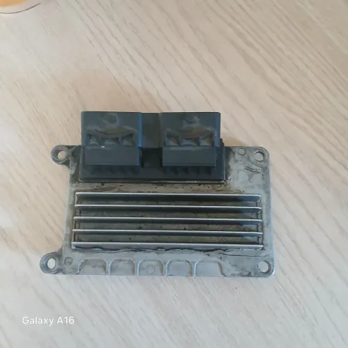 Modulo de injeçao para renaul clio 2002 16v