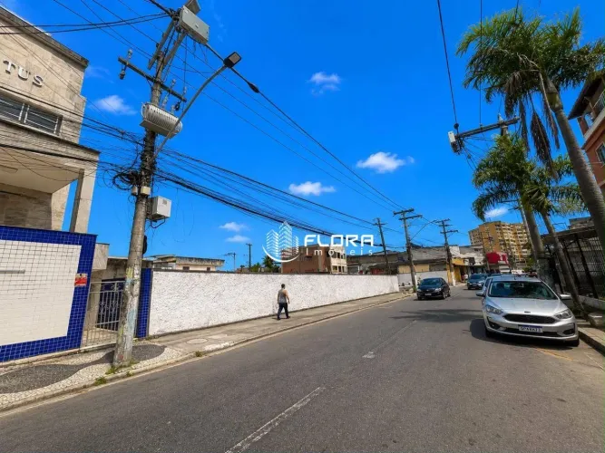 Terreno à venda, 900 m² por R$ 2.800.000,00 - Rocha - São Gonçalo/RJ