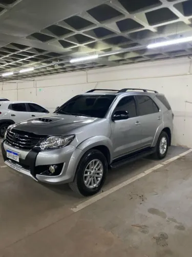 Toyota Hilux SW4 SRV D4-d 4X4 3.0 TDI Dies. AUT 2011