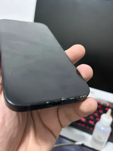 iphone 15 trincado 