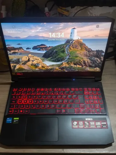 Notebook Acer i5