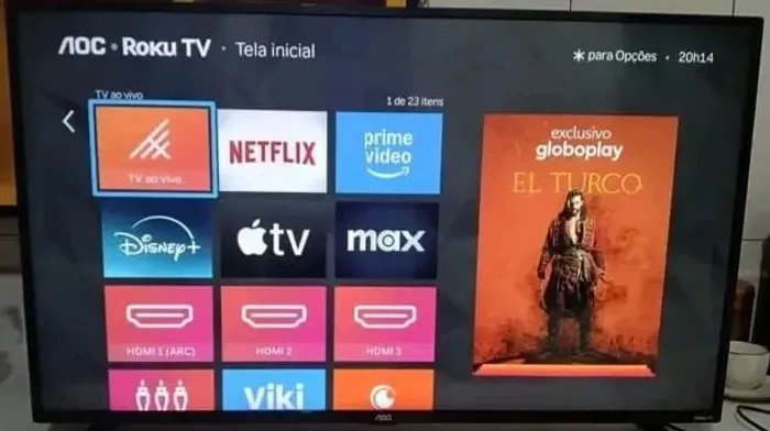 TV SMART AOC ROKU 43 POLEGADAS TV PRATICAMENTE NOVA COMPLETA CONTROLE PÉS