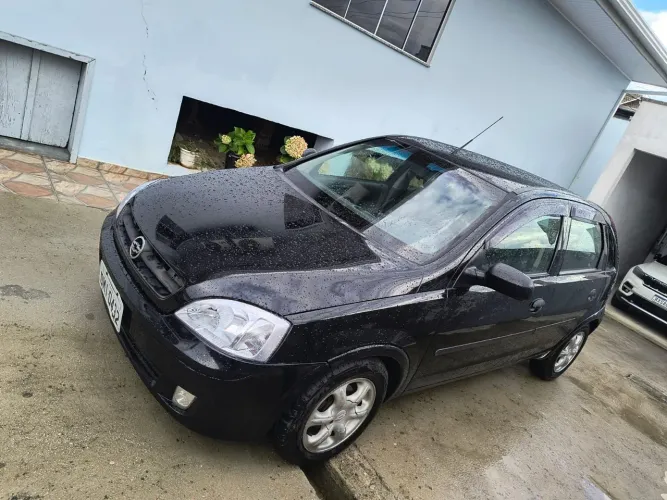 Chevrolet Corsa Hatchback 1.0 MPFI 8V 71cv 5P 2004