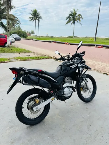 Xre 300 2010
