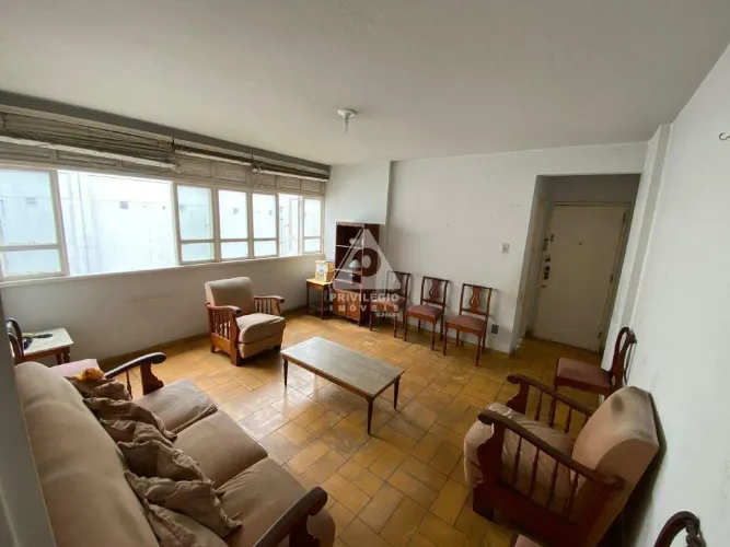 Apartamento à venda, 3 quartos, Leblon Próximo à praia e comércio