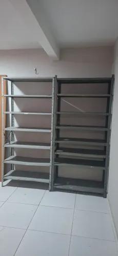 estante de aço 90x40x1,96 m (largura 90 cm × profundidade 40 cm × altura 196 cm ou 198 cm)