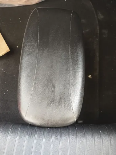 ENCOSTO DE BRAÇO PARA CARRO, UNIVERSAL.