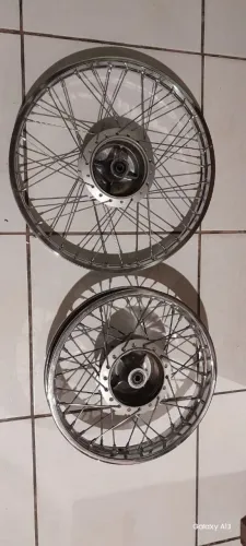 Roda com rolamento da POP110 2025