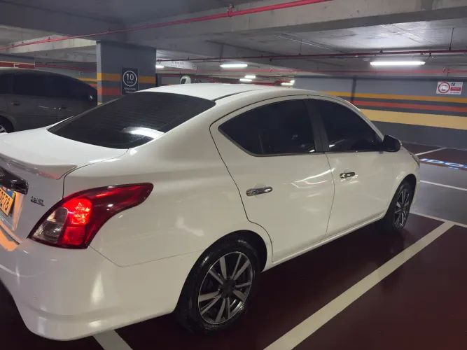 Nissan Versa SL 1.6 16V Flexstart 4P Aut. 2020