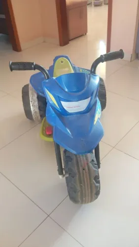 Moto elétrica infantil