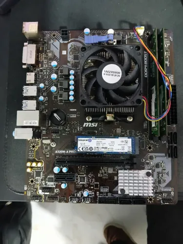 Placa mãe - processador AMD Athlon 3000G - 8GB memória - SSD 1TB