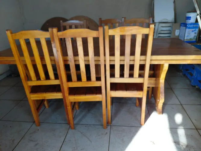Mesa de madeira naval