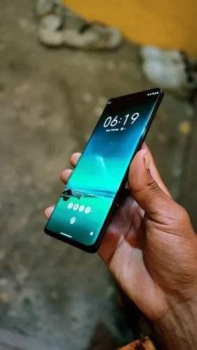 MOTO EDGE 40 NEO TROCO